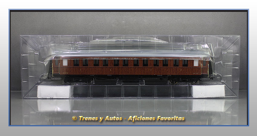 Coche pasajeros madera Largo Recorrido AAfhv-27 - Norte